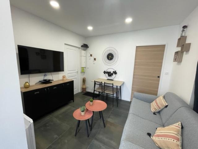 - Le Nuage - Unique, Espace Spa Privatif Et Jardin Avec Plancha Et Salon Privatif, Stationnement Public Gratuit Niort Kültér fotó