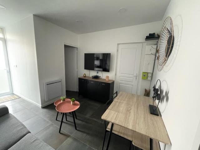 - Le Nuage - Unique, Espace Spa Privatif Et Jardin Avec Plancha Et Salon Privatif, Stationnement Public Gratuit Niort Kültér fotó